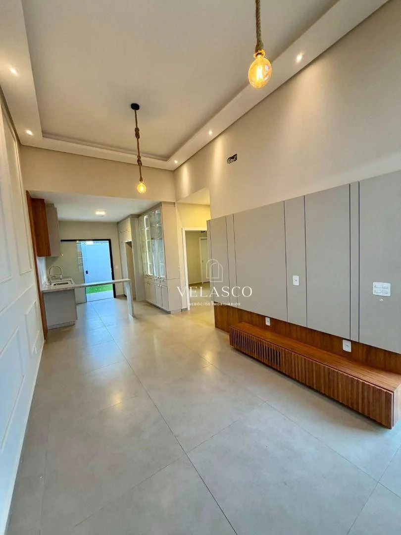 Casa Semimobiliada com 2 dormitórios à venda, 69 m² por R$ 600.000 - Recanto Tropical - Cascavel/PR