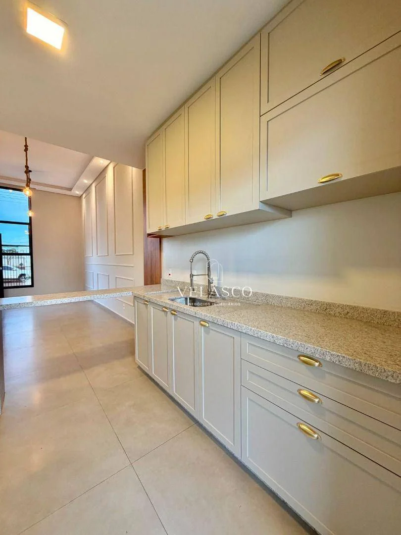 Casa Semimobiliada com 2 dormitórios à venda, 69 m² por R$ 600.000 - Recanto Tropical - Cascavel/PR