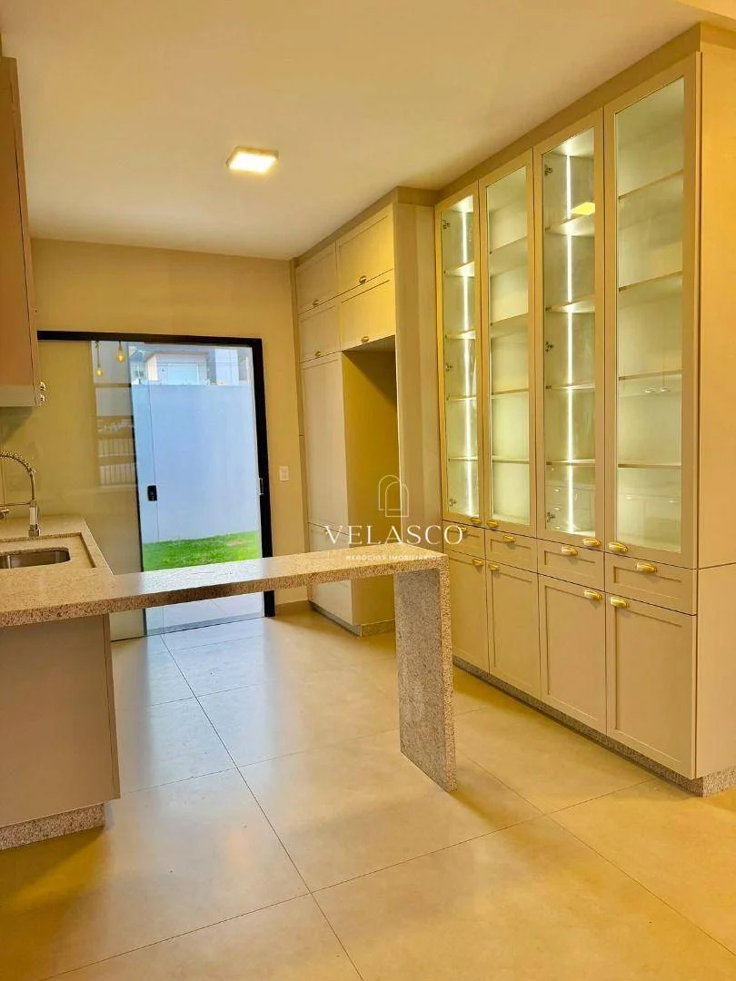 Casa Semimobiliada com 2 dormitórios à venda, 69 m² por R$ 600.000 - Recanto Tropical - Cascavel/PR