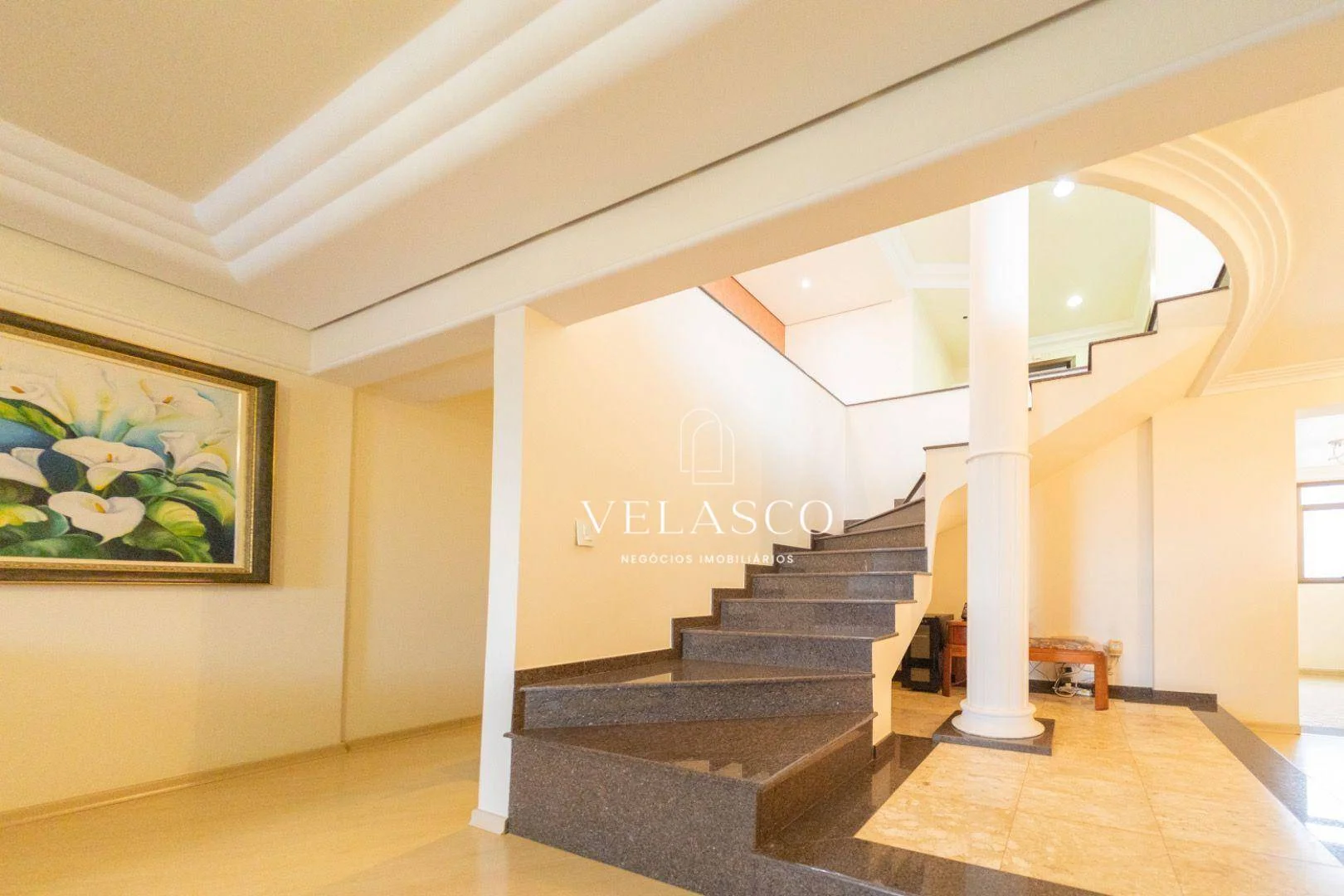 Cobertura com 4 dormitórios à venda, 397 m² por R$ 1.890.000 - Centro - Cascavel/PR