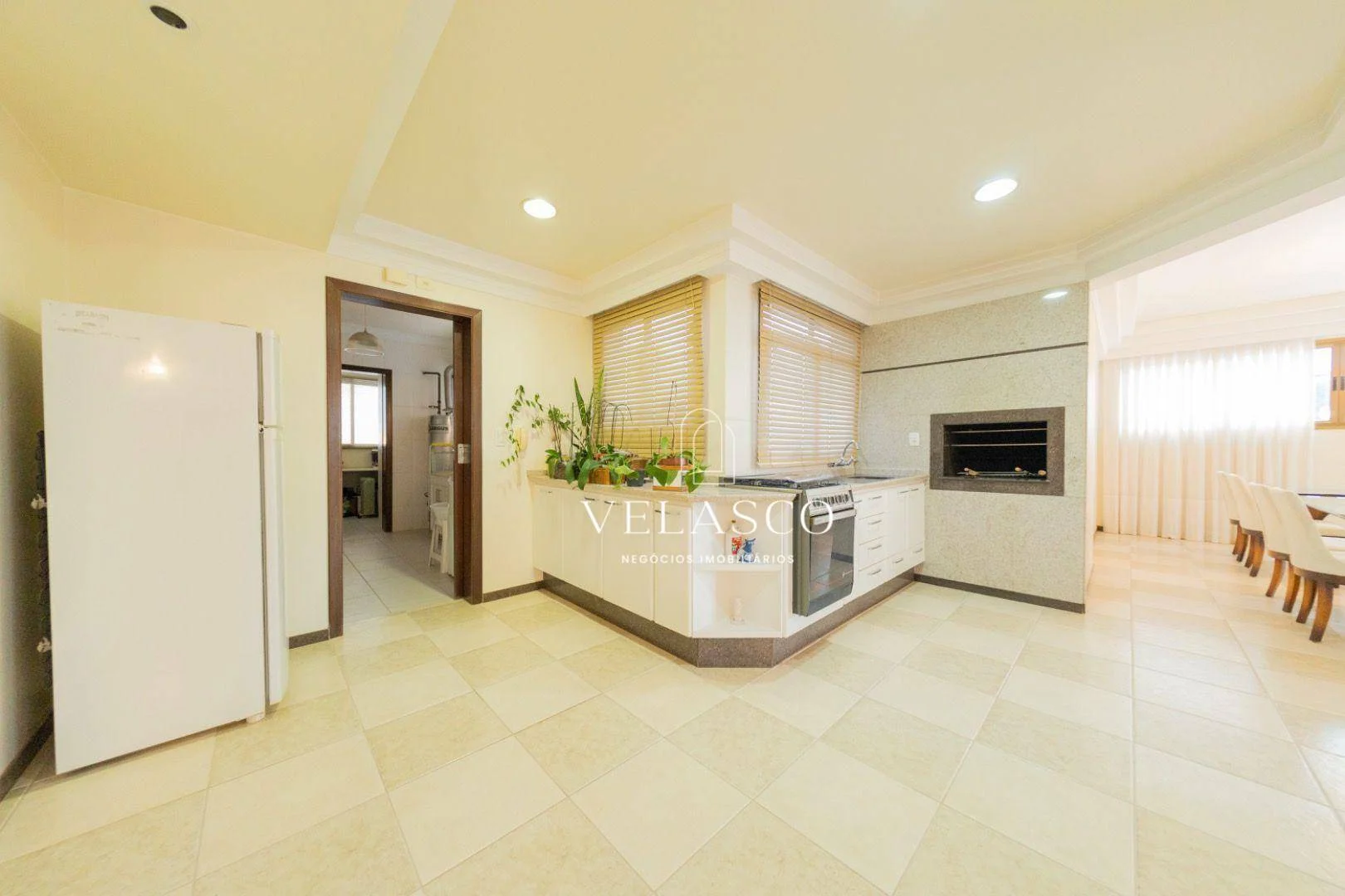Cobertura com 4 dormitórios à venda, 397 m² por R$ 1.890.000 - Centro - Cascavel/PR