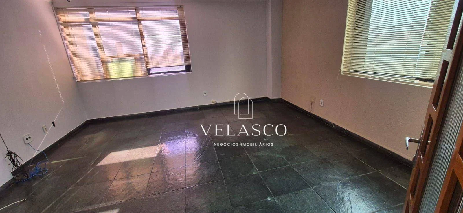 Sala à venda, 42 m² por R$ 220.000 - Centro - Cascavel/PR