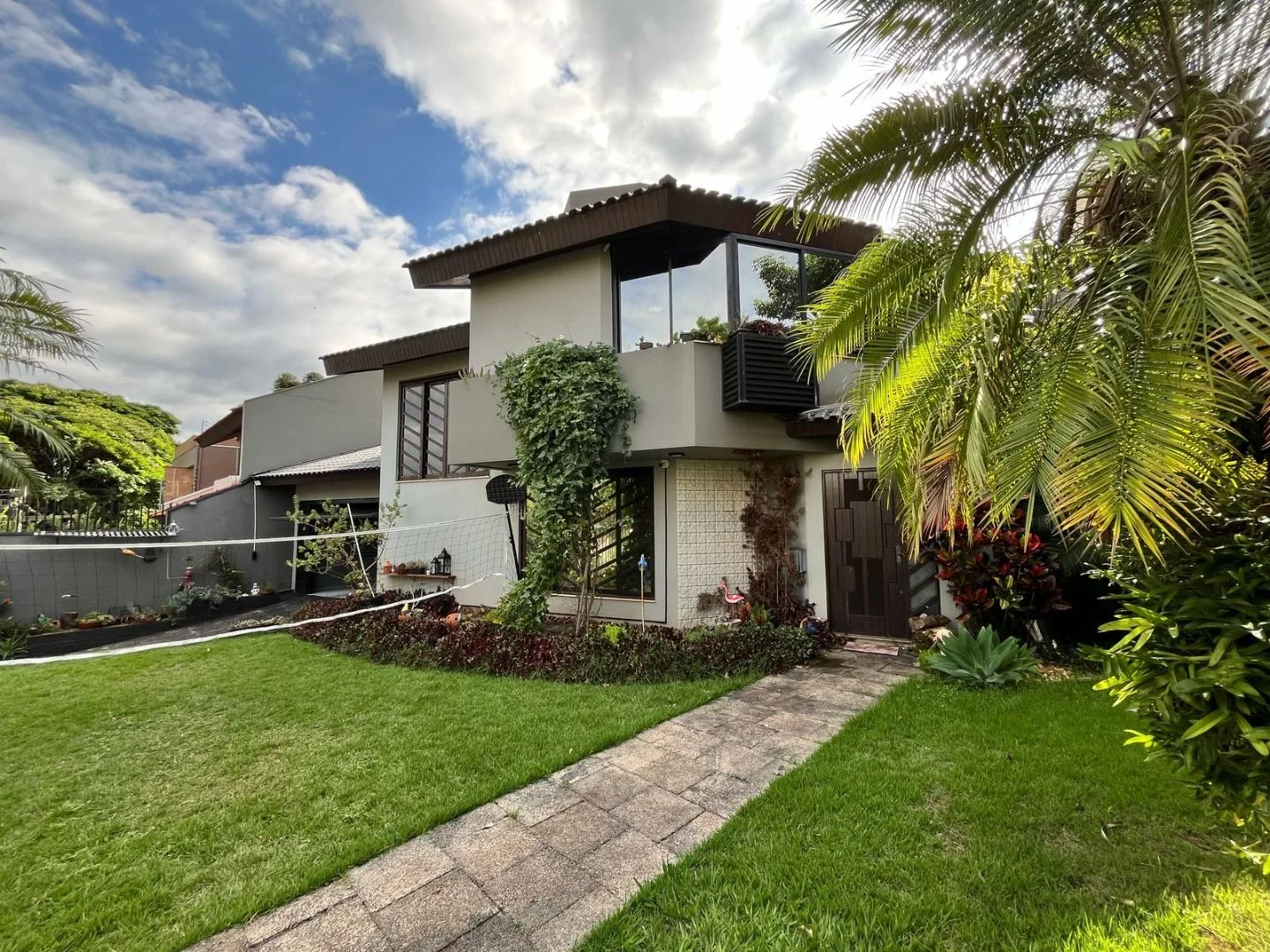 Sobrado Mobiliado com 4 dormitórios à venda, 204 m² por R$ 1.399.000 - Centro - Cascavel/PR
