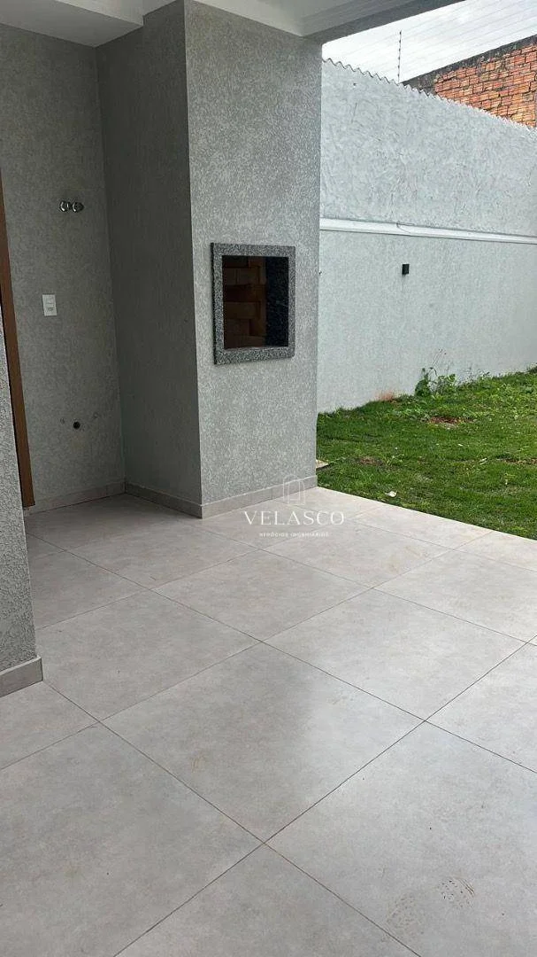 Sobrado com 3 dormitórios à venda, 113 m² por R$ 650.000,00 - Santa Felicidade - Cascavel/PR