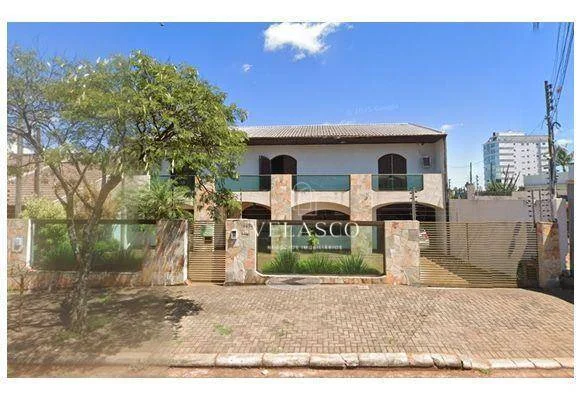 Sobrado com 3 dormitórios à venda, 385 m² por R$ 1.400.000 - Country - Cascavel/PR