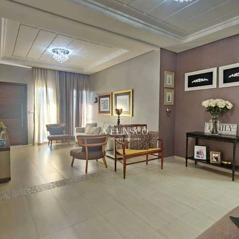 Sobrado com 4 dormitórios à venda, 300 m² por R$ 1.480.000,00 - Centro - Cascavel/PR