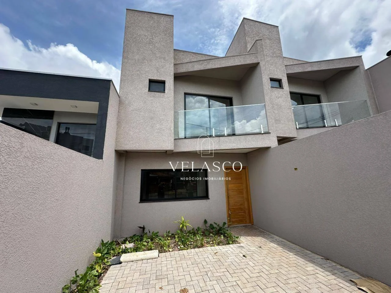 Sobrado com 2 dormitórios à venda, 100 m² por R$ 610.000,00 - Canadá - Cascavel/PR