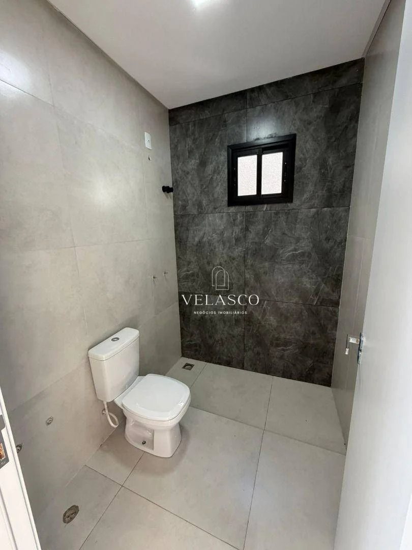 Sobrado com 3 dormitórios à venda, 155 m² por R$ 849.900,00 - Pioneiros Catarinenses - Cascavel/PR