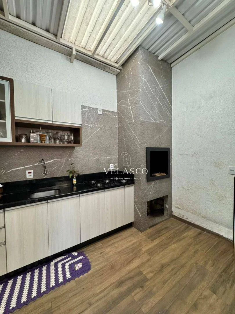 Sobrado com 2 dormitórios à venda, 90 m² por R$ 380.000,00 - Canadá - Cascavel/PR