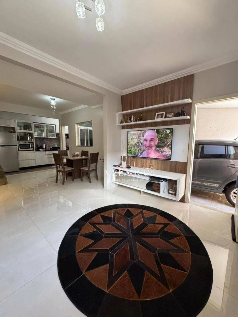 Sobrado com 2 dormitórios à venda, 90 m² por R$ 380.000,00 - Canadá - Cascavel/PR
