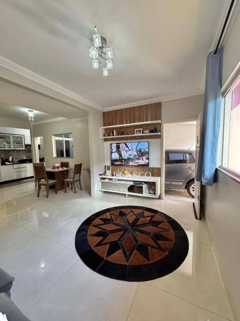 Sobrado com 2 dormitórios à venda, 90 m² por R$ 380.000,00 - Canadá - Cascavel/PR
