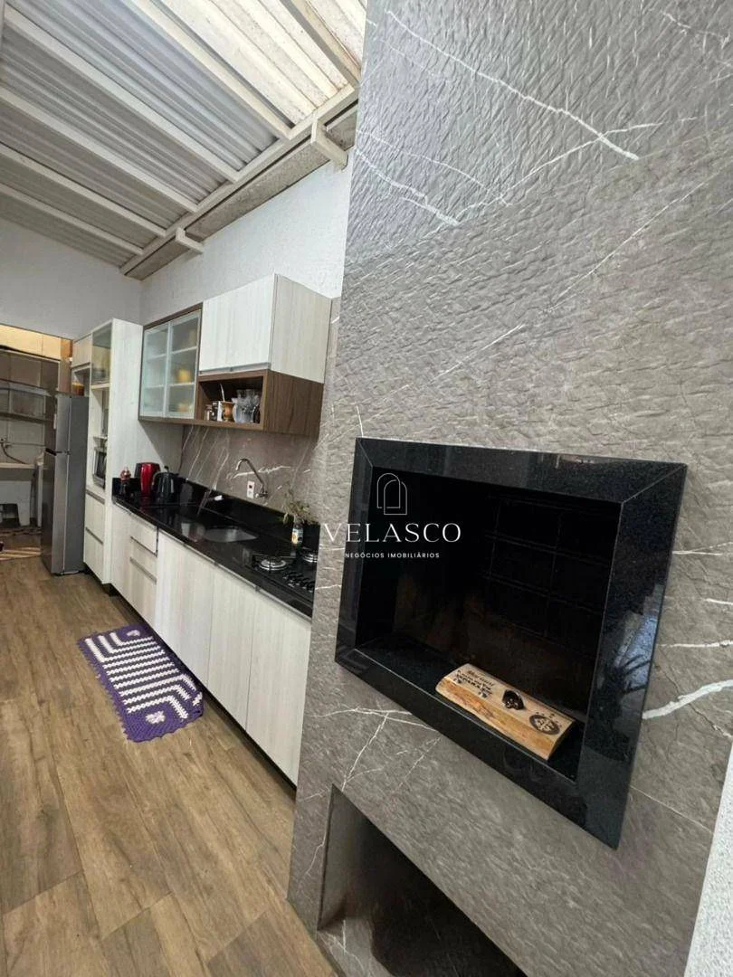 Sobrado com 2 dormitórios à venda, 90 m² por R$ 380.000,00 - Canadá - Cascavel/PR