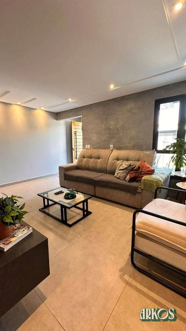 Sobrado com 3 dormitórios à venda, 134 m² por R$ 800.000,00 - Canadá - Cascavel/PR