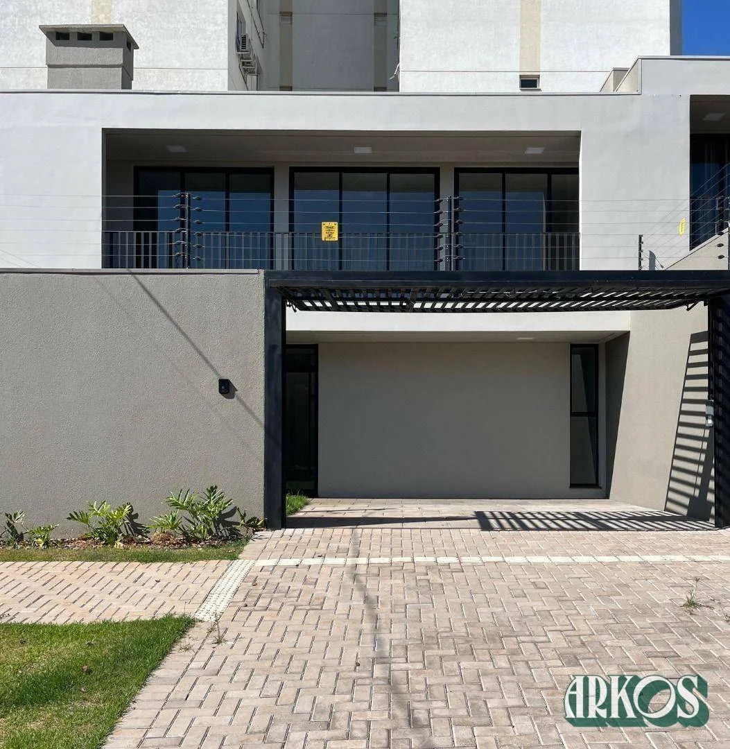 Sobrado com 2 dormitórios à venda, 117 m² por R$ 690.000,00 - Cancelli - Cascavel/PR