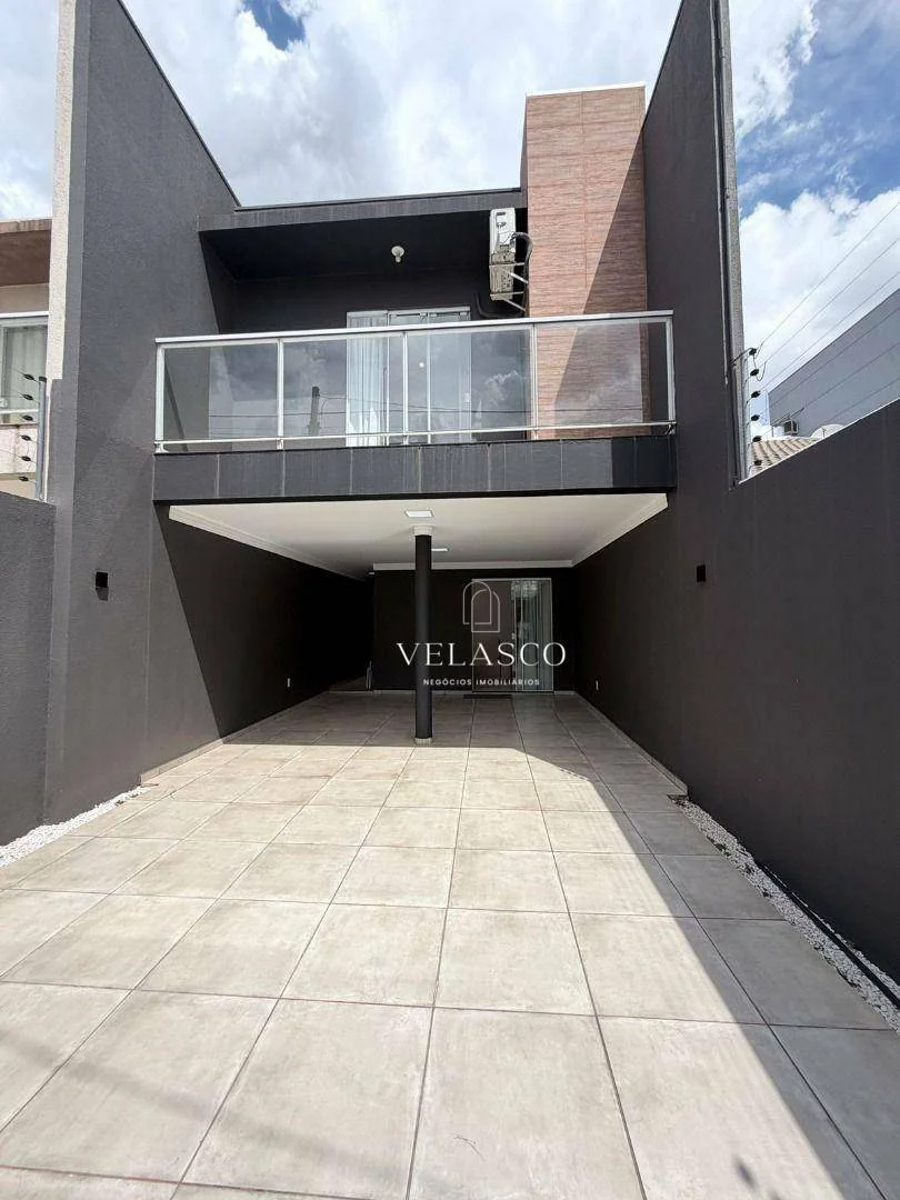 Sobrado com 3 dormitórios à venda, 167 m² por R$ 680.000 - Esmeralda - Cascavel/PR