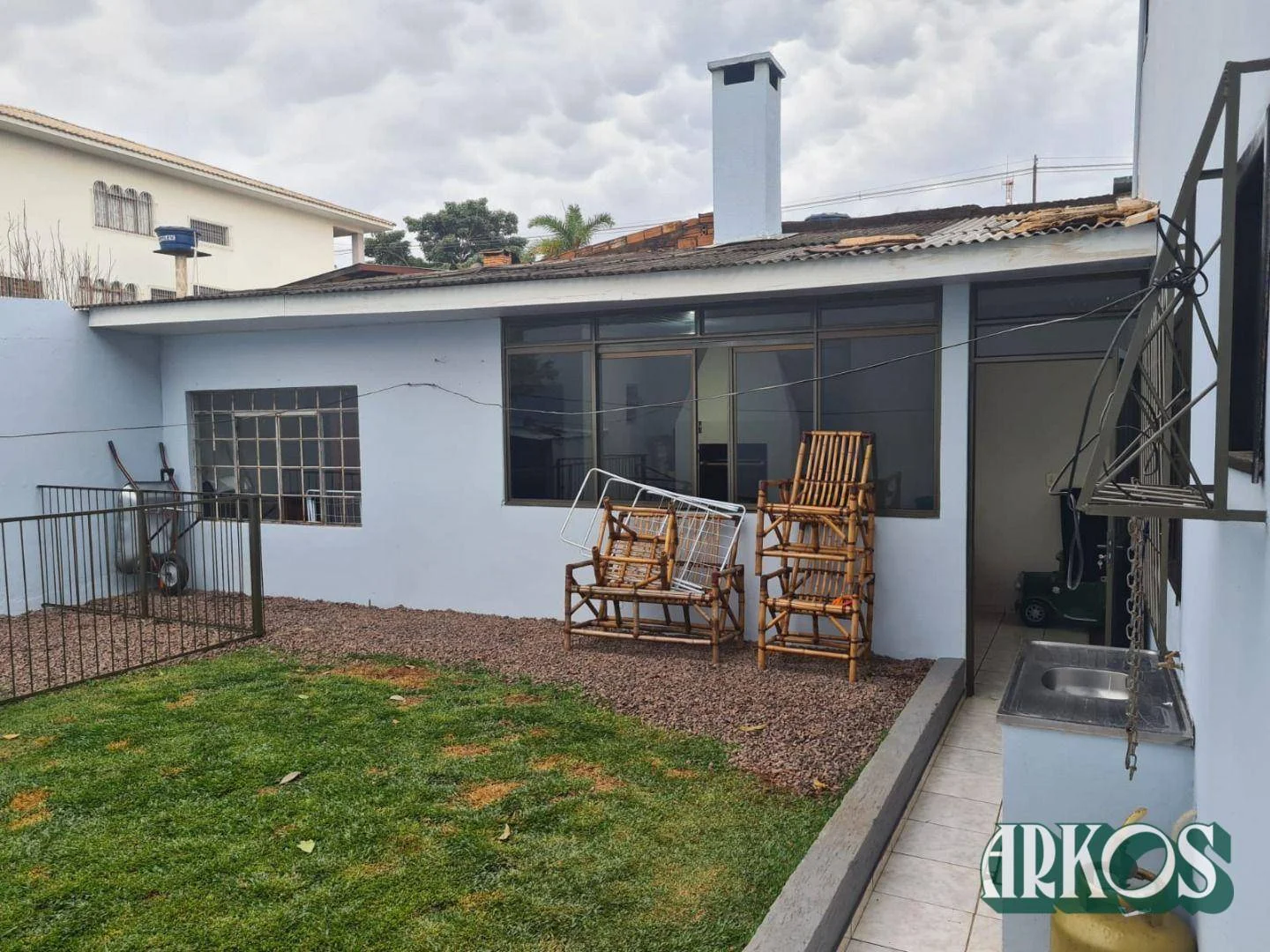 Sobrado com 3 dormitórios à venda, 173 m² por R$ 1.600.000,00 - Country - Cascavel/PR