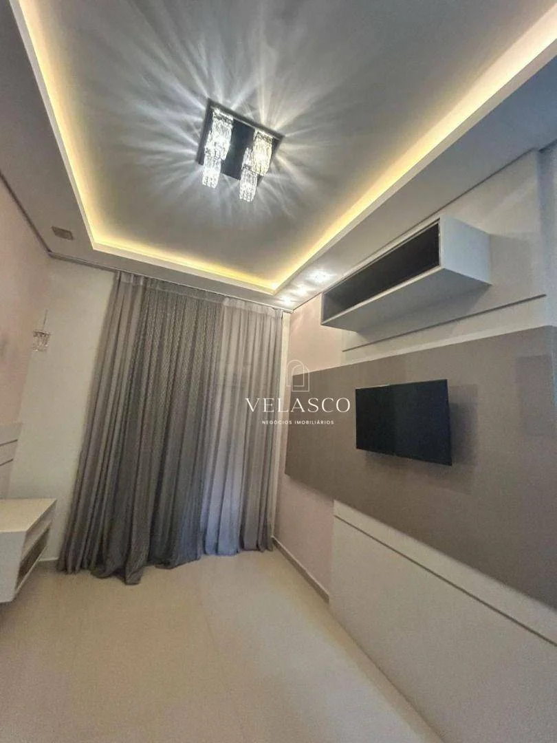 Triplex com suíte e 8 vagas no Alto Alegre semi mobiliado e aceita 100% em permuta!