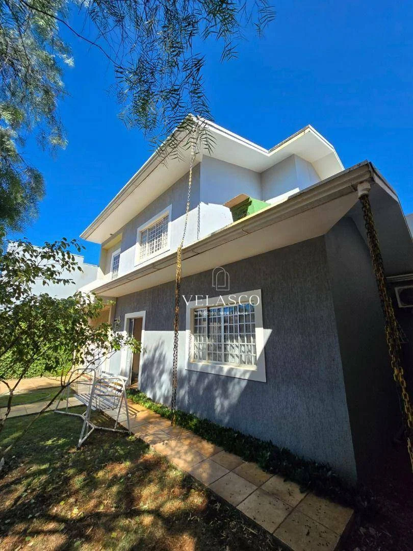 Sobrado com 3 dormitórios à venda, 240 m² por R$ 1.100.000 - Parque São Paulo - Cascavel/PR