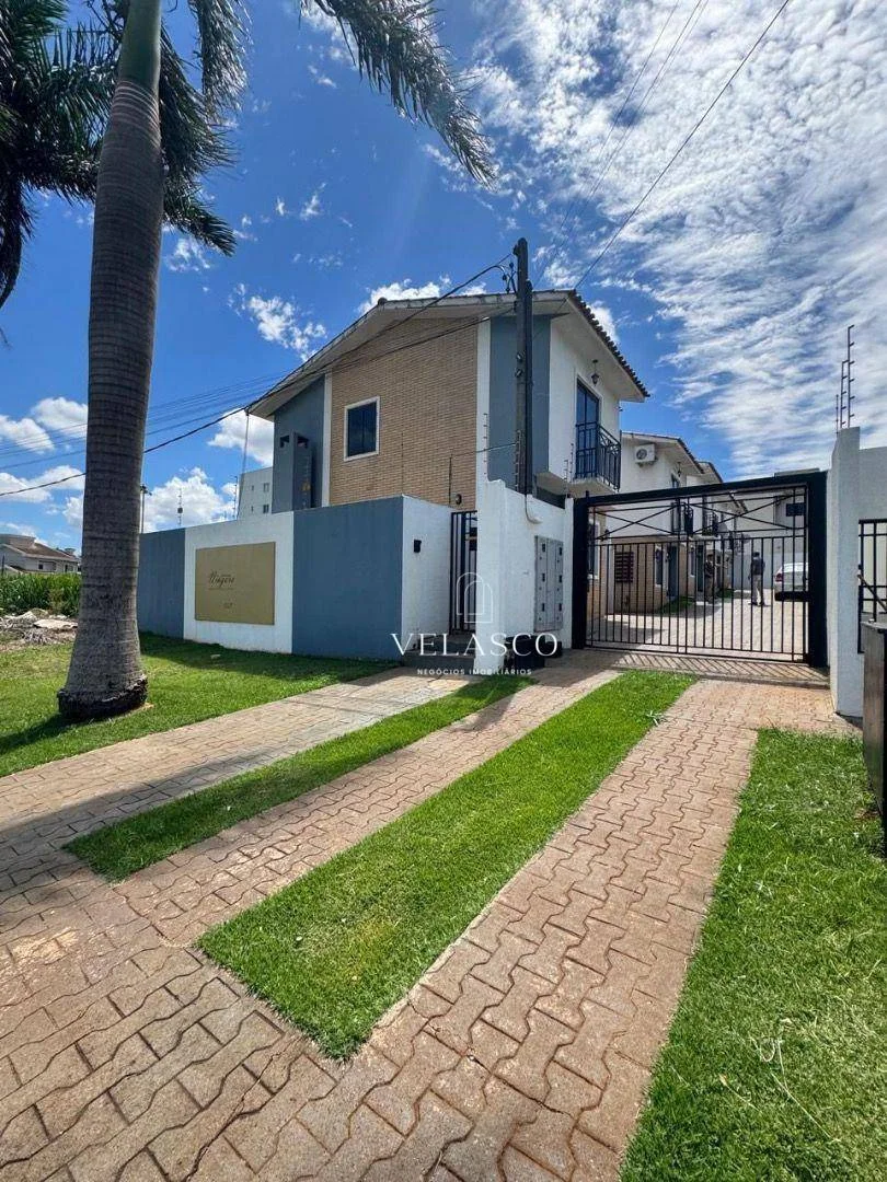 Sobrado com 3 dormitórios à venda, 82 m² por R$ 470.000 - Canadá - Cascavel/PR