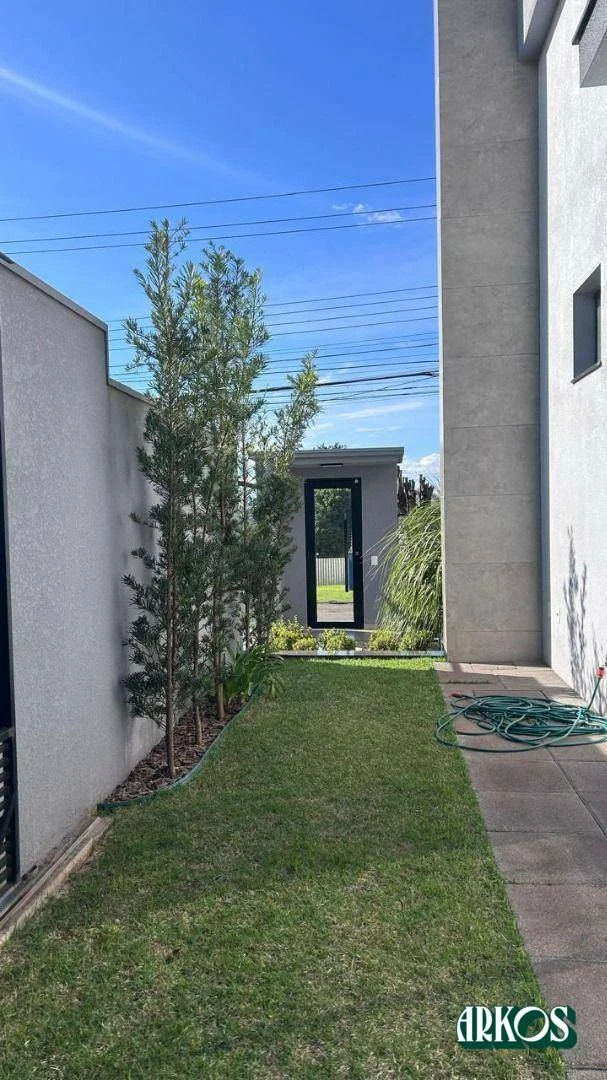 Sobrado com 3 dormitórios à venda, 180 m² por R$ 1.600.000,00 - Maria Luiza - Cascavel/PR