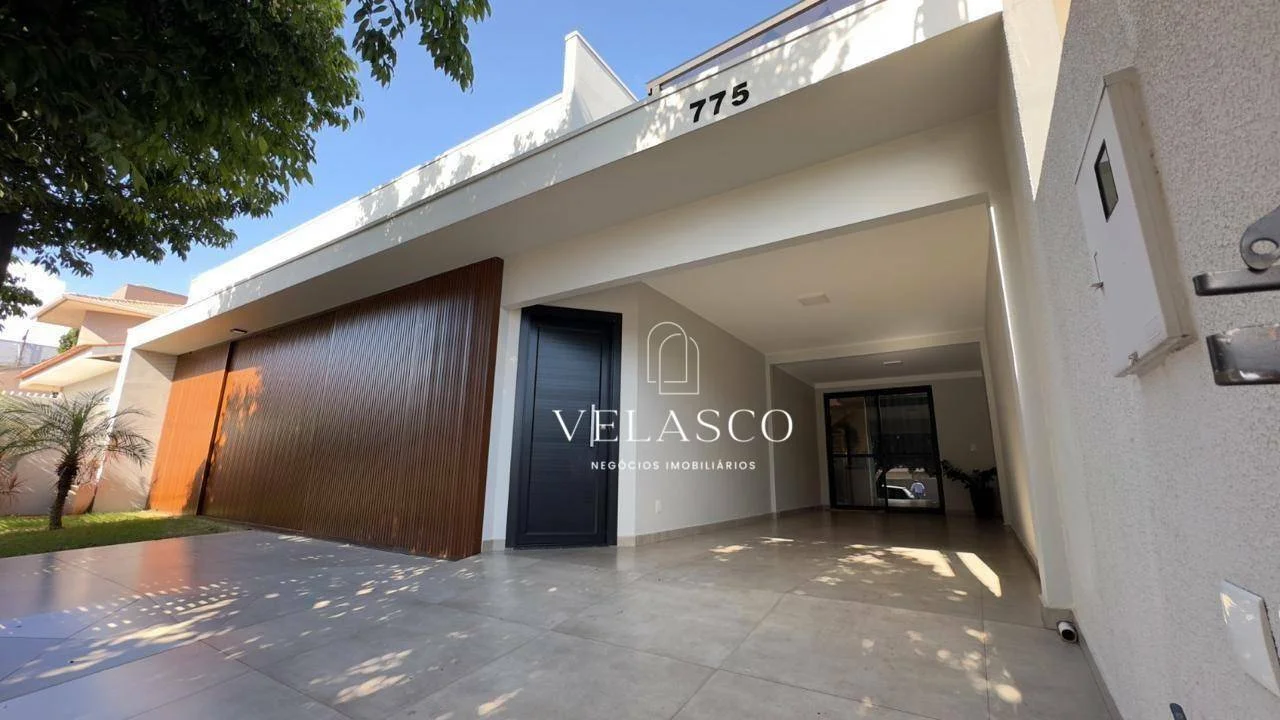 Sobrado com 4 dormitórios à venda, 180 m² por R$ 1.280.000 - Região do Lago 2 - Cascavel/PR