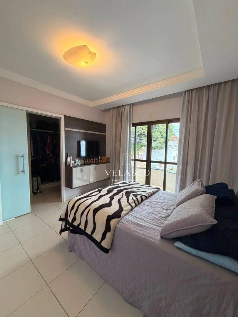 Sobrado com 2 dormitórios à venda, 140 m² por R$ 800.000 - Alto Alegre - Cascavel/PR