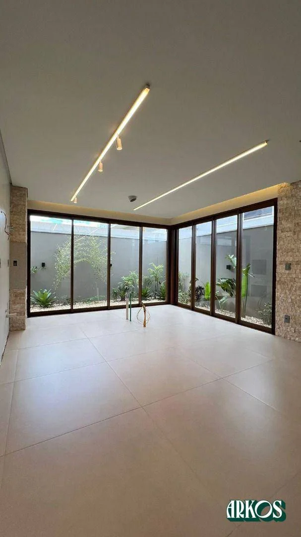 Sobrado à venda, 236 m² por R$ 1.735.000 - Bairro FAG - Cascavel/PR