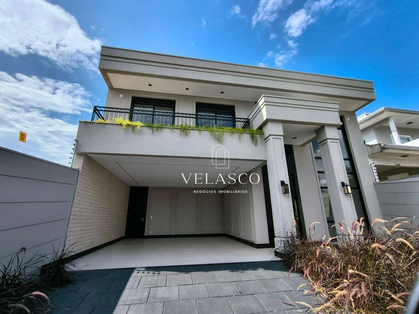 Sobrado com 4 dormitórios à venda, 403 m² por R$ 3.100.000 - Região do Lago 2 - Cascavel/PR