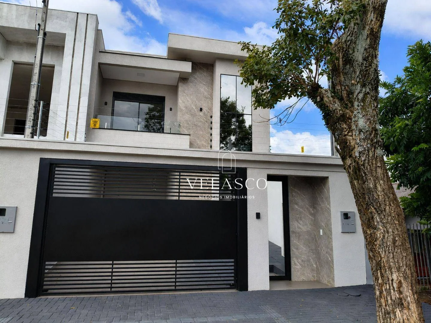 Sobrado com 3 dormitórios à venda, 330 m² por R$ 1.790.000 - Maria Luiza - Cascavel/PR