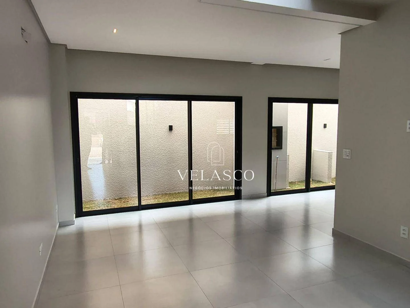 Sobrado com 3 dormitórios à venda, 153 m² por R$ 950.000 - Parque São Paulo - Cascavel/PR
