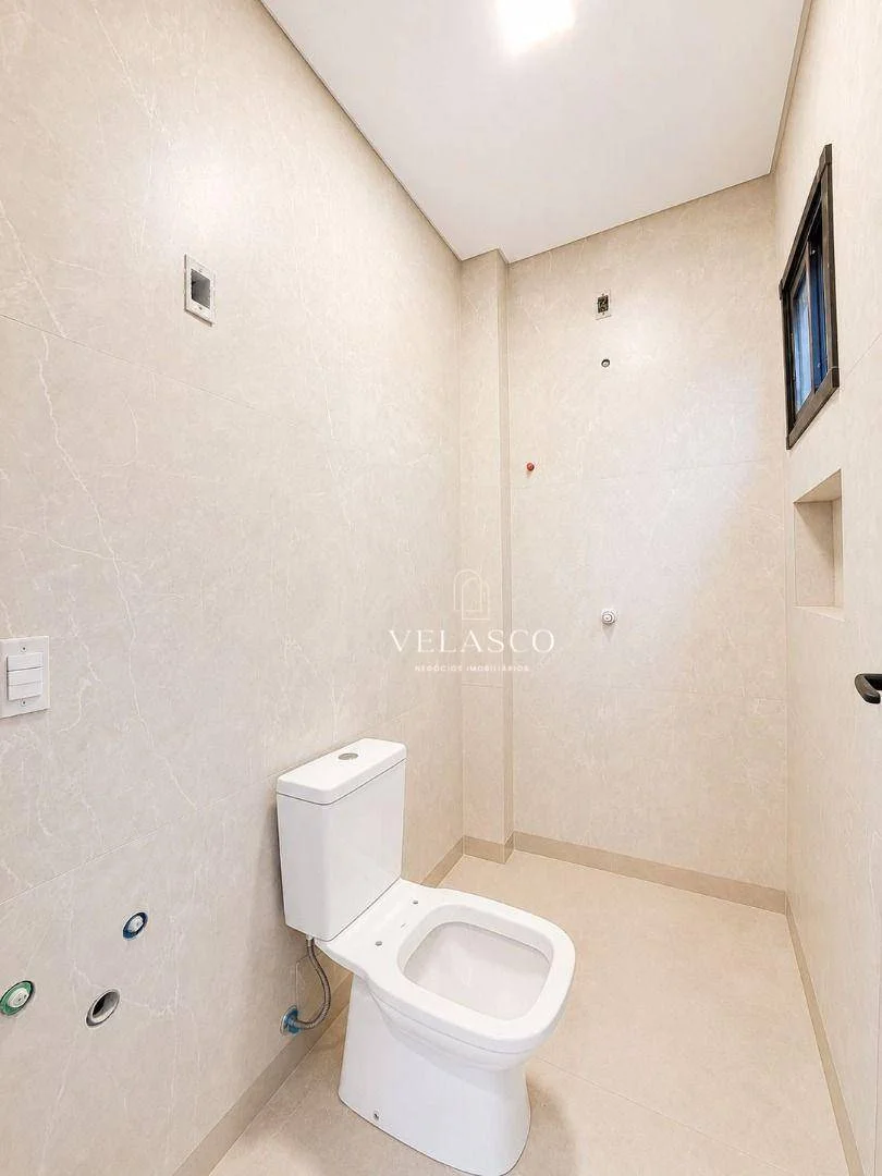 Sobrado com 3 dormitórios à venda, 195 m² por R$ 139.000 - Vista Bela - Cascavel/PR