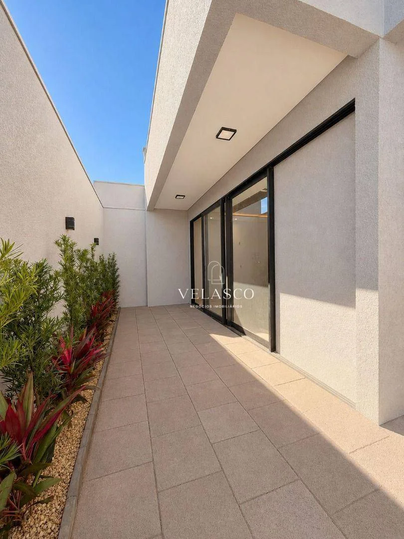 Sobrado com 3 dormitórios à venda, 195 m² por R$ 139.000 - Vista Bela - Cascavel/PR