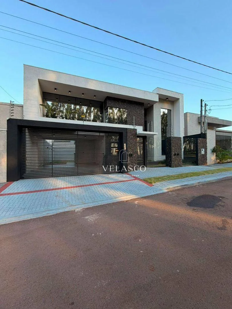 Sobrado com 3 dormitórios à venda, 243 m² por R$ 2.500.000 - Tropical - Cascavel/PR
