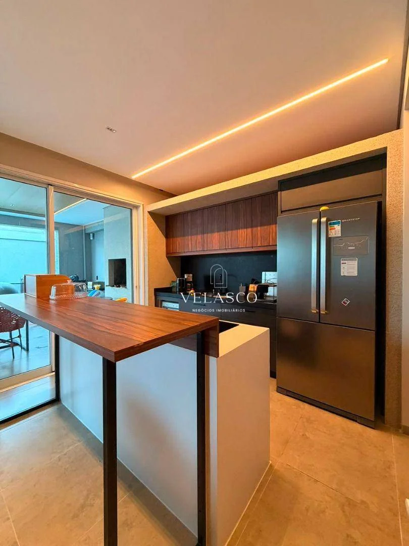 Sobrado com 3 dormitórios à venda, 243 m² por R$ 2.500.000 - Tropical - Cascavel/PR