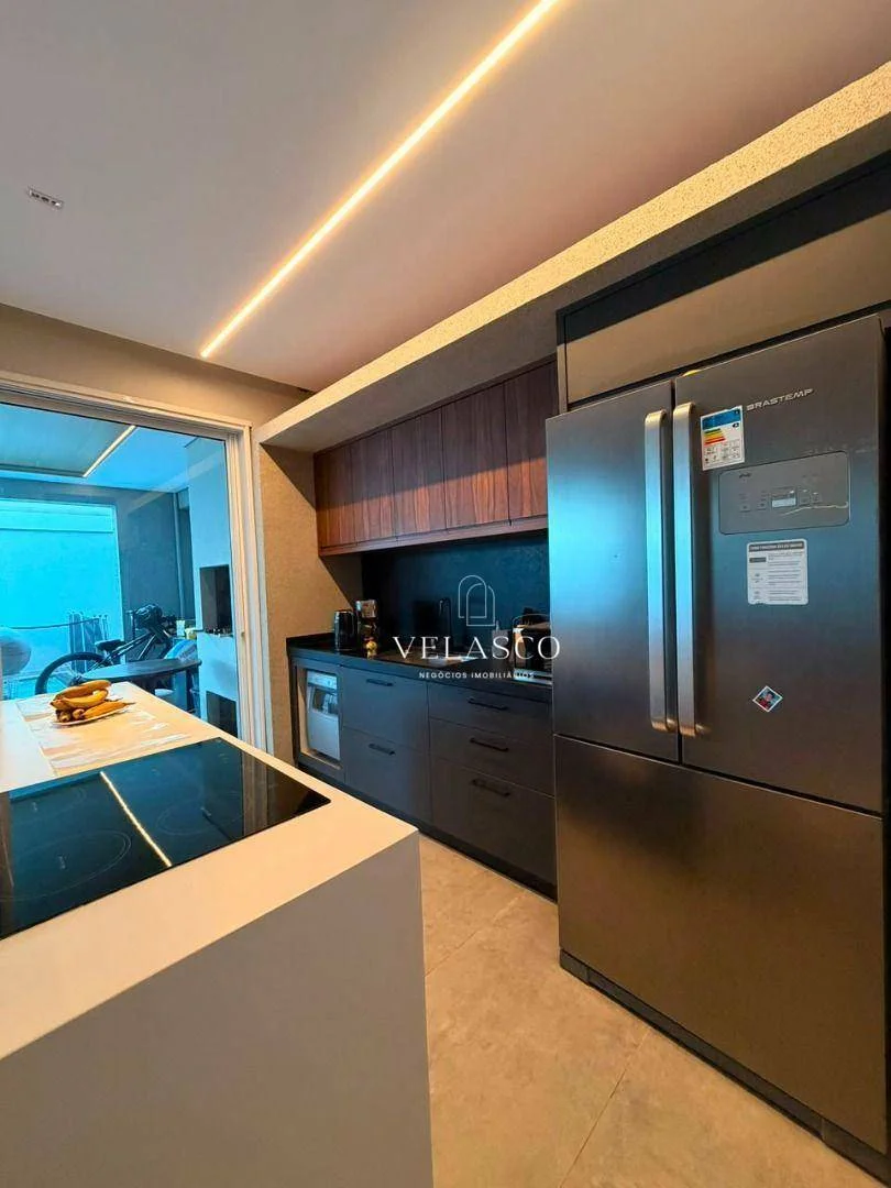 Sobrado com 3 dormitórios à venda, 243 m² por R$ 2.500.000 - Tropical - Cascavel/PR
