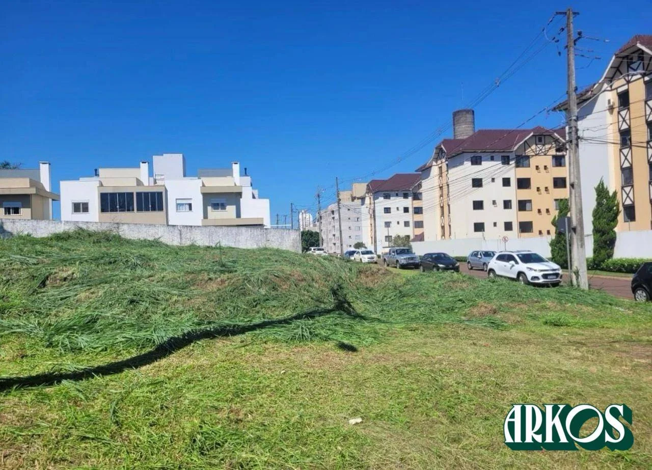 Terreno à venda, 952 m² por R$ 1.600.000,00 - Country - Cascavel/PR