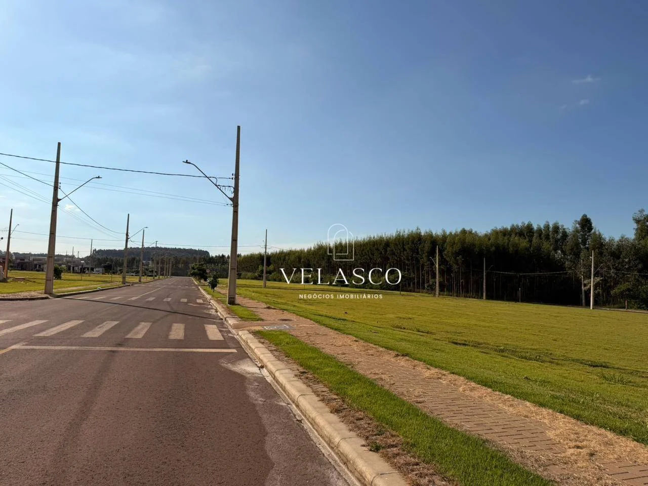 Terreno à venda, 301 m² por R$ 310.000 - Tropical IV - Cascavel/PR