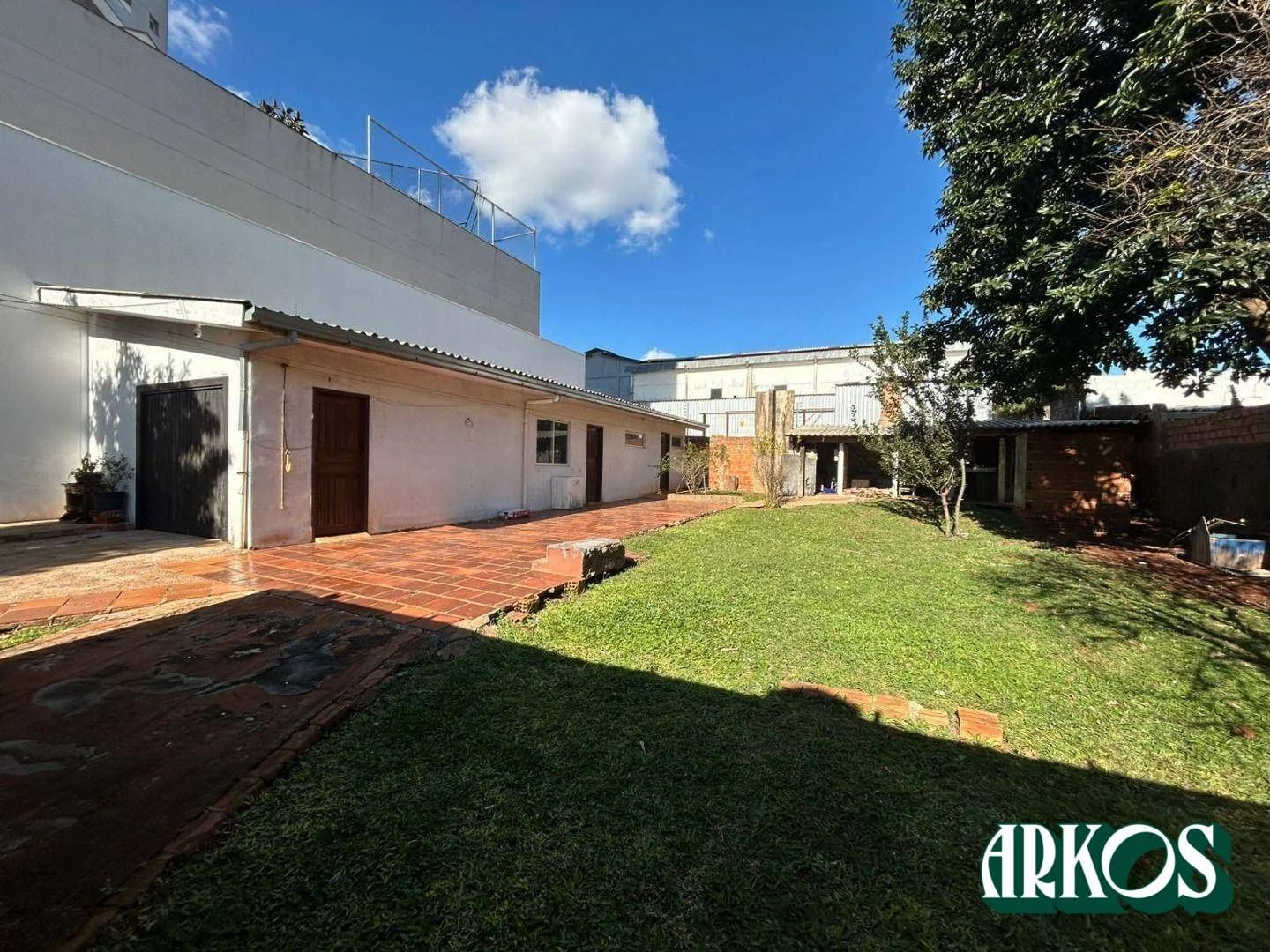 Terreno à venda, 700 m² por R$ 2.700.000,00 - Centro - Cascavel/PR