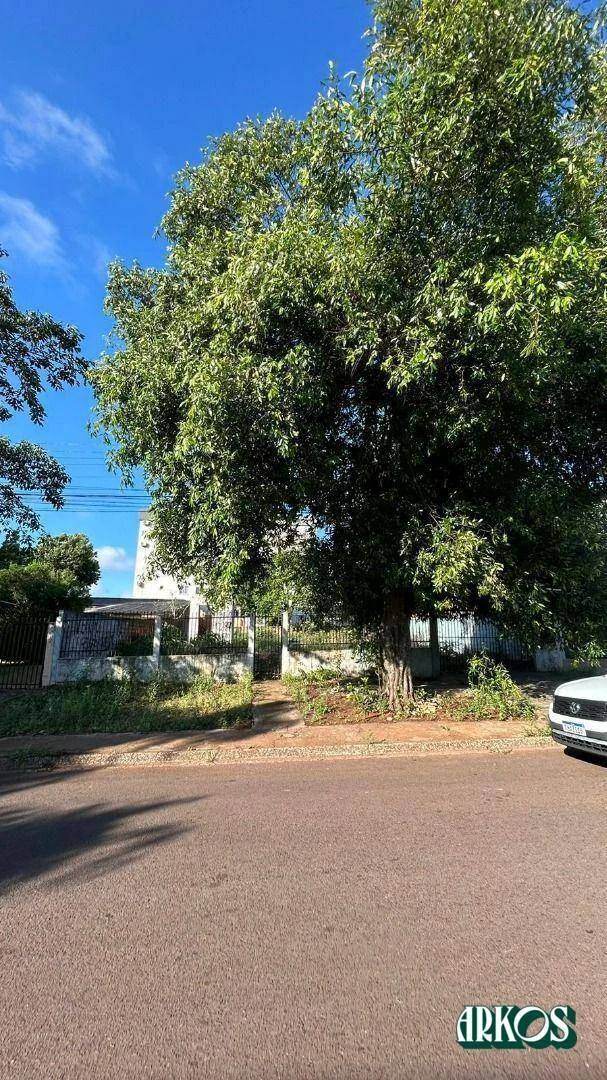 Terreno à venda, 450 m² por R$ 650.000,00 - Pioneiros Catarinenses - Cascavel/PR