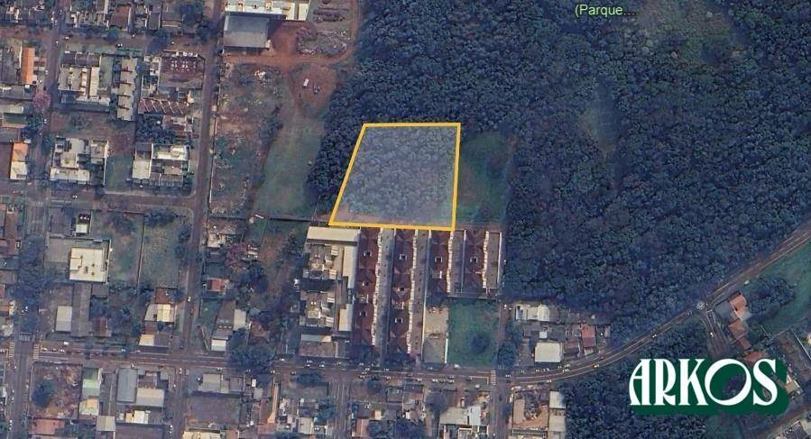ÁREA CENTRAL PARA IDEAL PARA CONDOMÍNIO