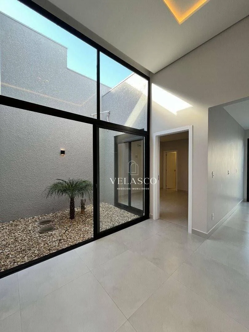 CASA COM PISCINA NO VEREDAS – CONFORTO E SOFISTICAÇÃO DE ALTO PADRÃO