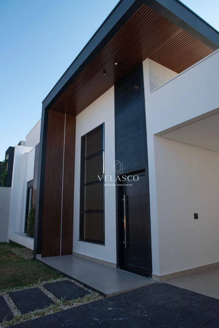 Casa Alto padrão 3 Suítes à venda, 166 m² por R$ 1.390.000 - Tropical III - Cascavel/PR