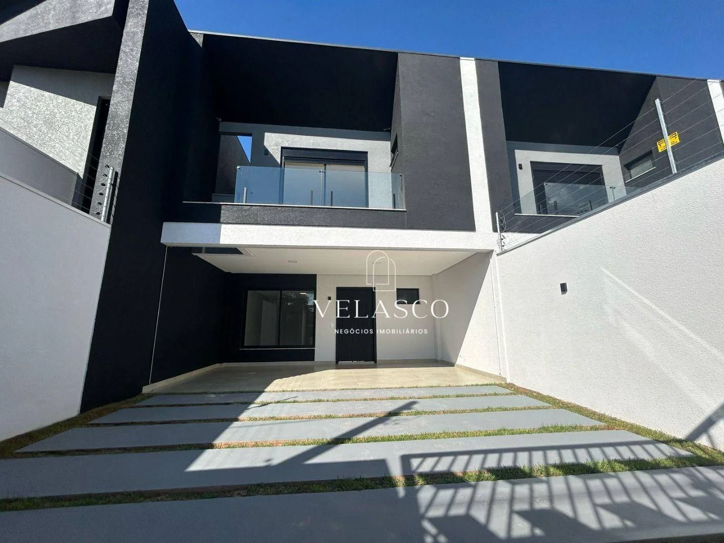 Sobrado com 3 dormitórios à venda, 160 m² por R$ 1.150.000,00 - Country - Cascavel/PR