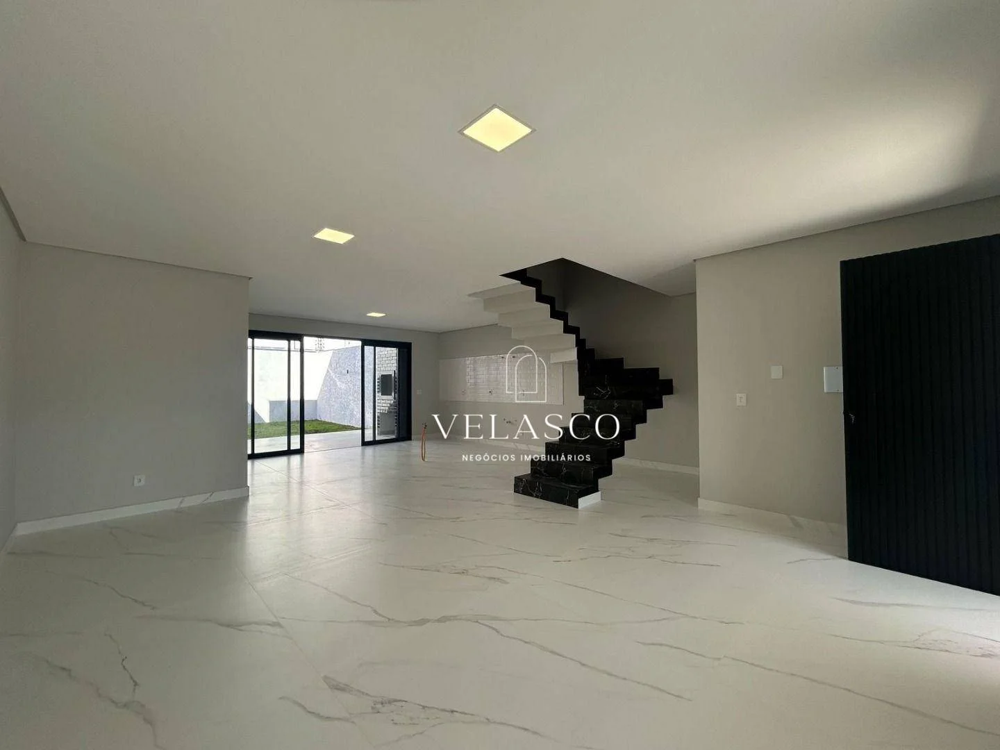Sobrado com 3 dormitórios à venda, 160 m² por R$ 1.150.000,00 - Country - Cascavel/PR