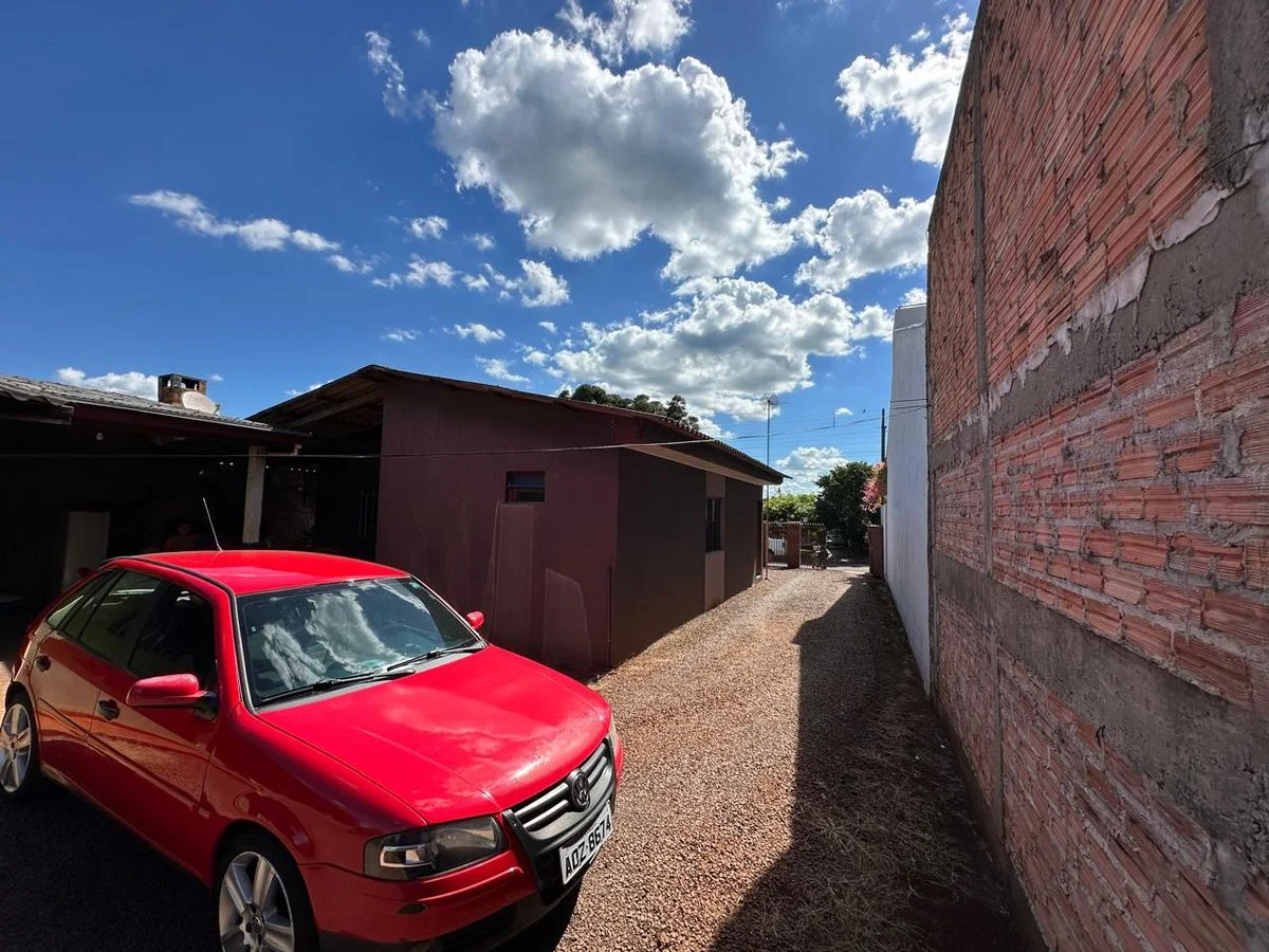 Residencial à Venda, Santa Felicidade - Cascavel
