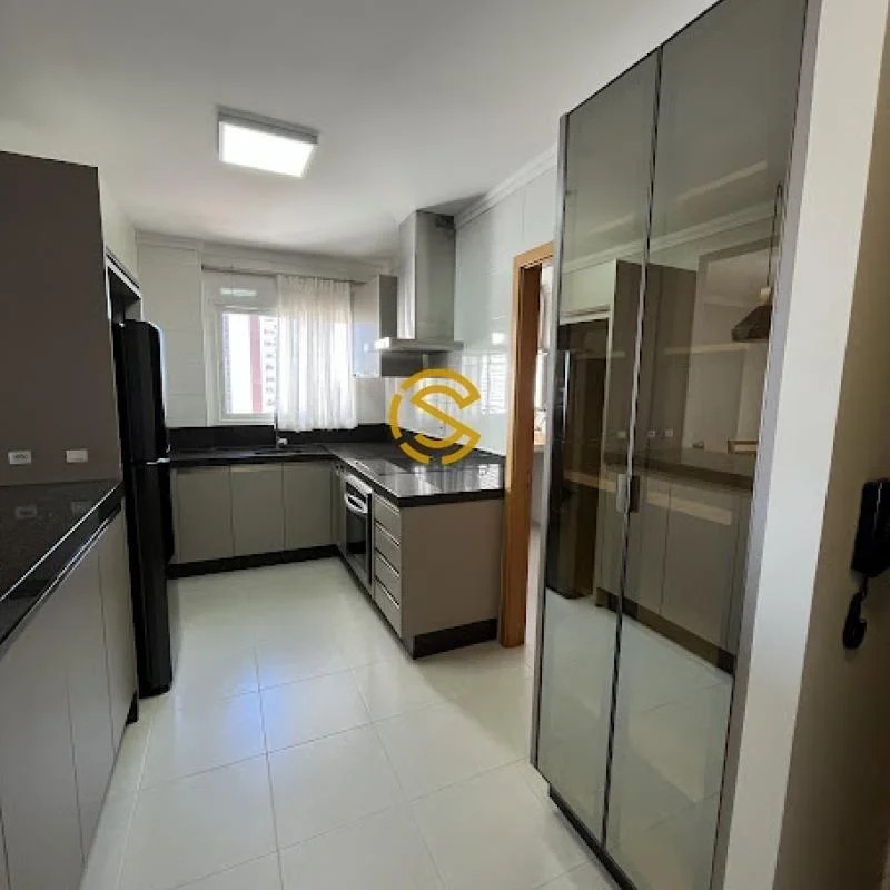 Apartamento para Venda em Cascavel, Centro, 3 dormitórios, 1 suíte, 2 vagas
