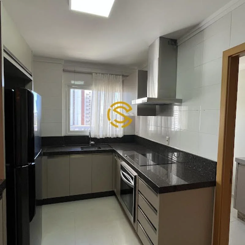 Apartamento para Venda em Cascavel, Centro, 3 dormitórios, 1 suíte, 2 vagas