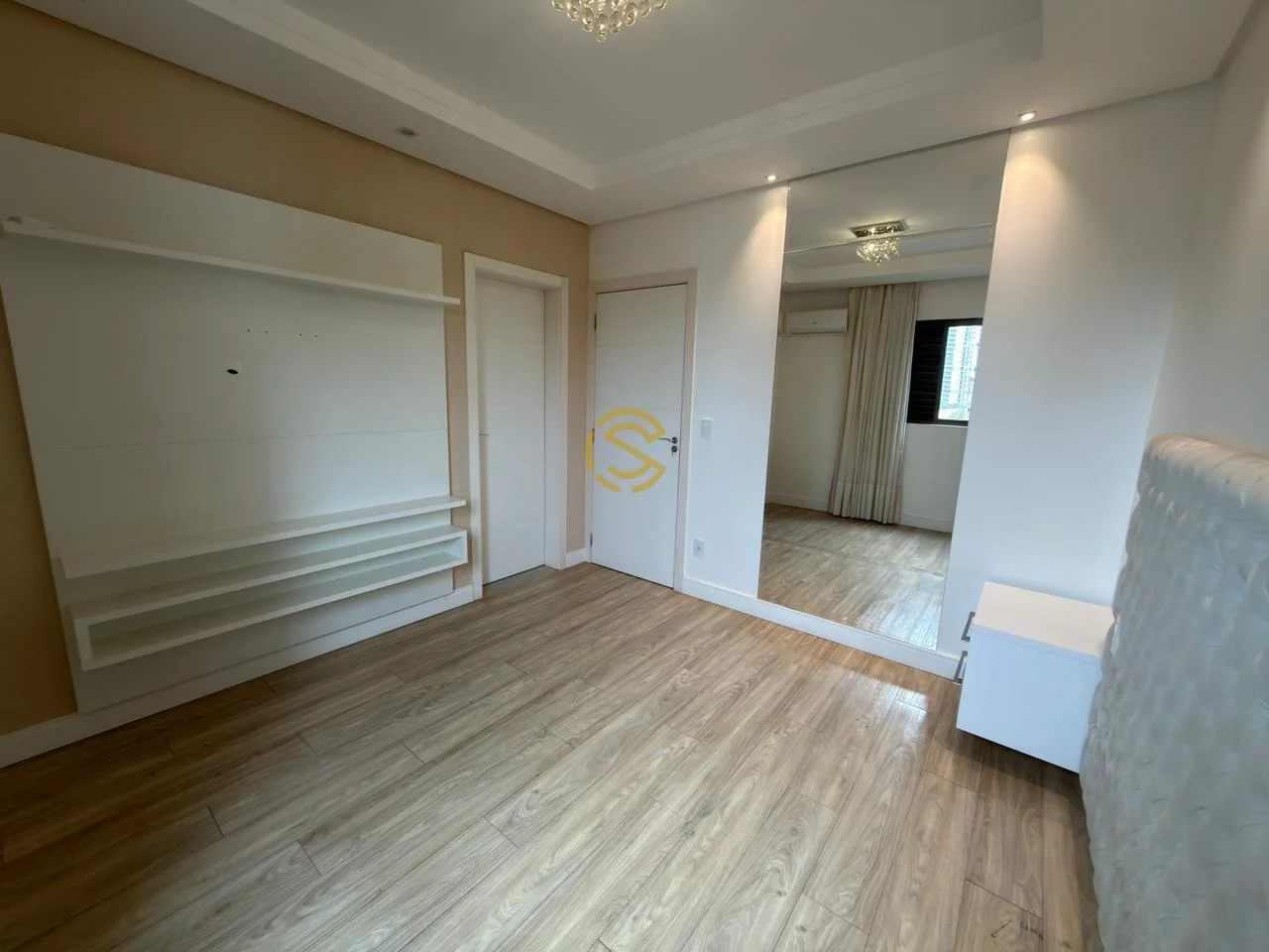 Apartamento para Venda em Cascavel, Centro, 3 dormitórios, 1 suíte, 2 banheiros, 1 vaga