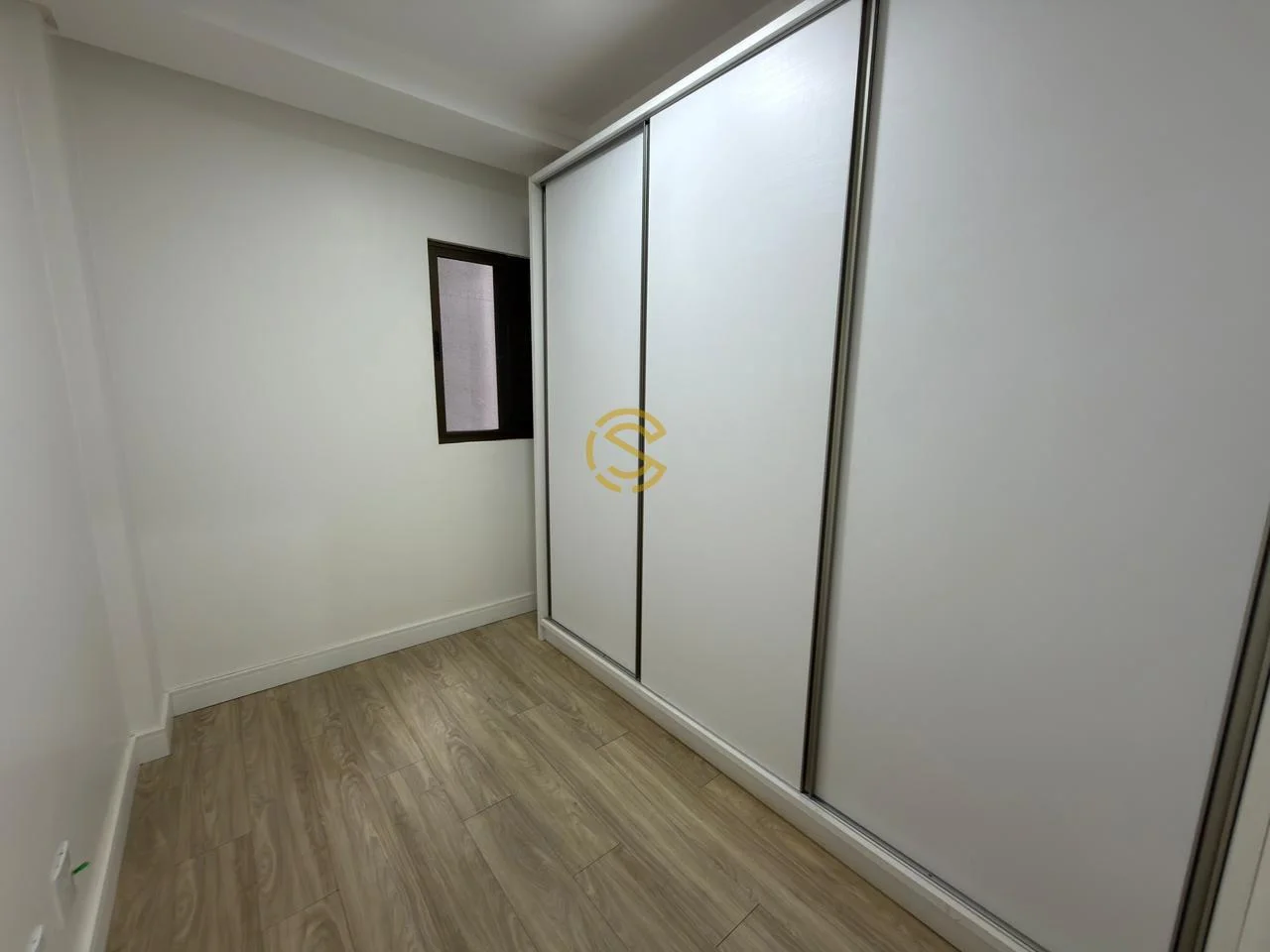 Apartamento para Venda em Cascavel, Centro, 3 dormitórios, 1 suíte, 2 banheiros, 1 vaga