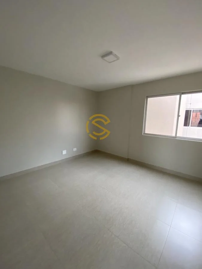 Duplex para Venda em Cascavel, Centro, 4 dormitórios, 1 suíte, 3 banheiros, 2 vagas